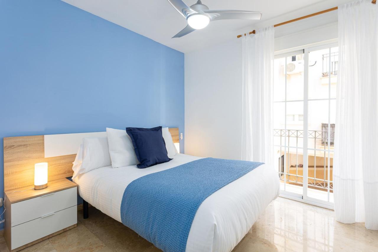 Holidays2Malaga Capuchinos French Balconies, Private Parking, Wifi & Air Con Екстериор снимка
