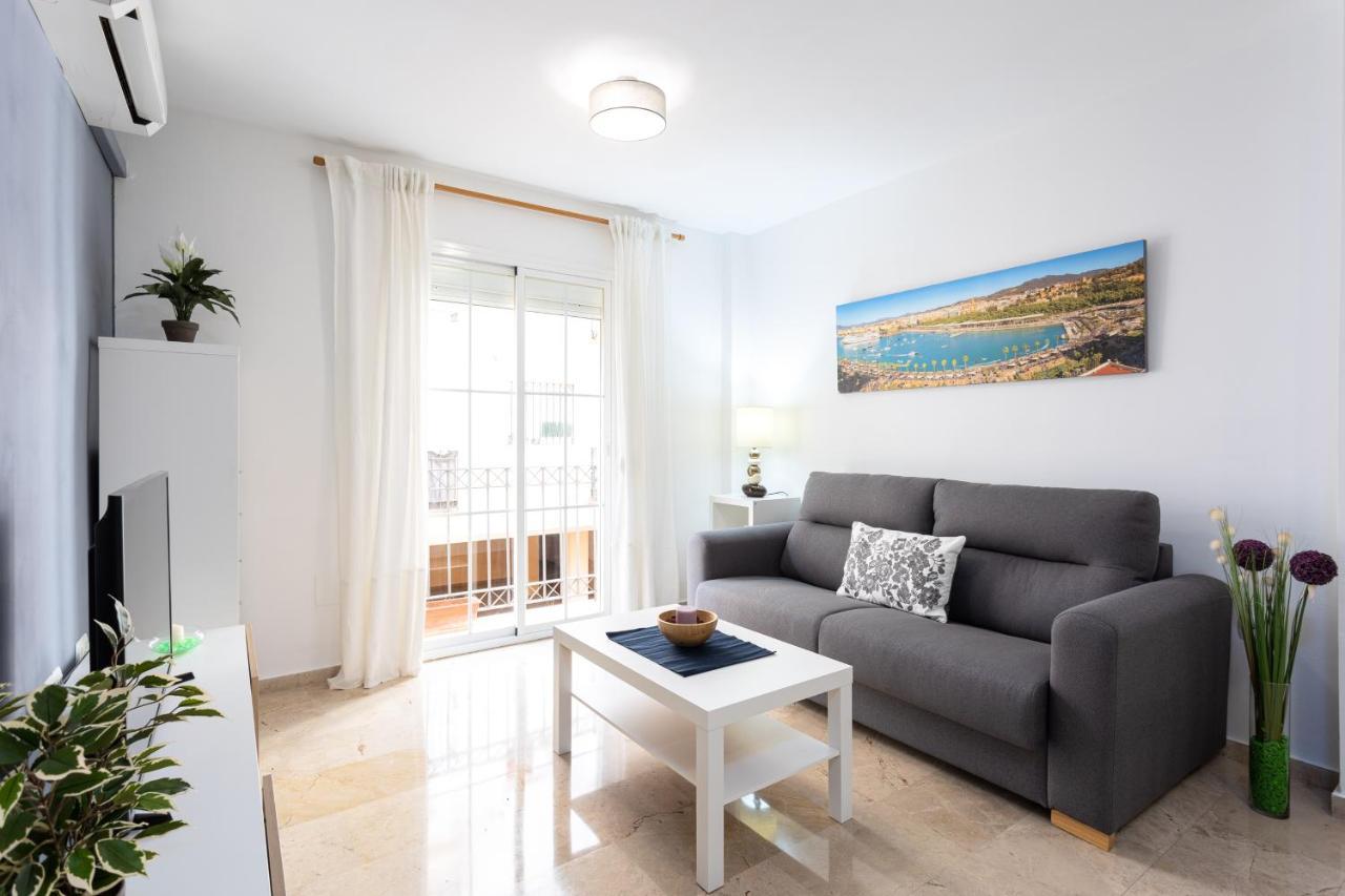 Holidays2Malaga Capuchinos French Balconies, Private Parking, Wifi & Air Con Екстериор снимка