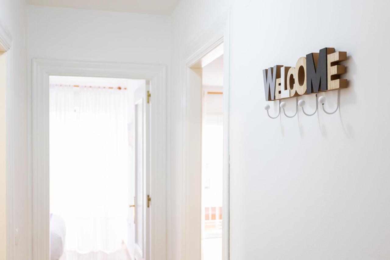 Holidays2Malaga Capuchinos French Balconies, Private Parking, Wifi & Air Con Екстериор снимка
