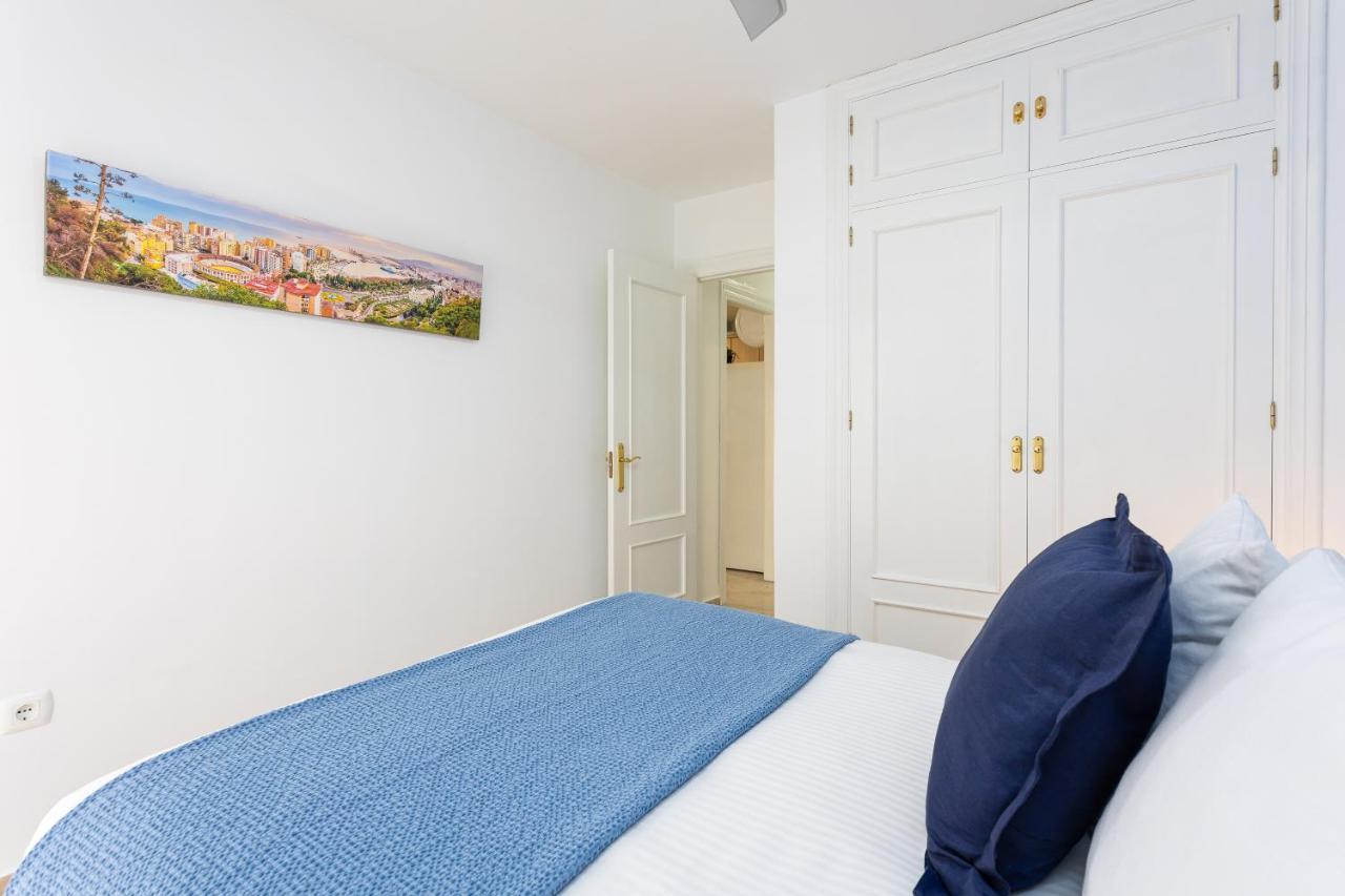 Holidays2Malaga Capuchinos French Balconies, Private Parking, Wifi & Air Con Екстериор снимка