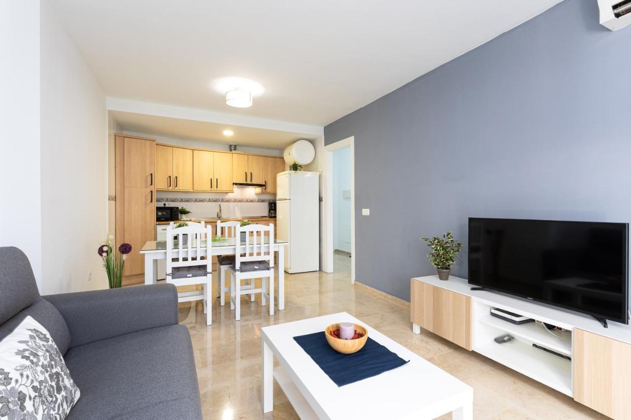 Holidays2Malaga Capuchinos French Balconies, Private Parking, Wifi & Air Con Екстериор снимка
